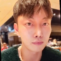 Yongjin Lee