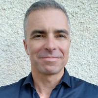 Yann Quéau