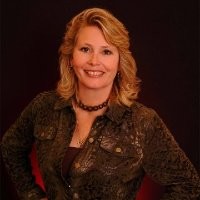 Lynette Scott