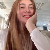 Gloria Cariño