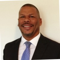 Robert Suarez