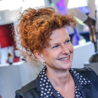 Karin De Ruiter