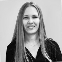 Sandra Hofer