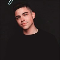 Daniel Urari