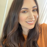 Elizabeth Mora