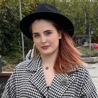 Olena Chernobai