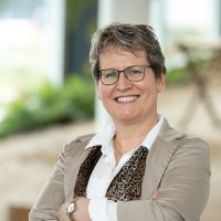 Yvonne Smid