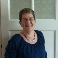 Yvonne Lint