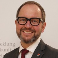 Jörg Düning-Gast