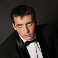Александр Титов
