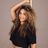 Ariane V.