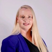 Joleen Maclean (Piper)
