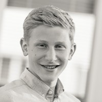 Oskar James
