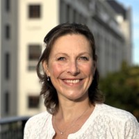 Isabelle DECAUX
