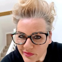 Lesley Anderson