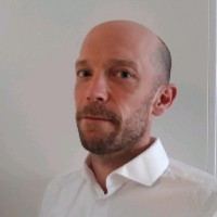 Dr. Martin Holzhausen-Hinze