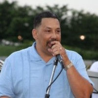Gilberto Velez
