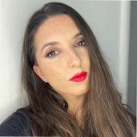 Roxana Strimbei
