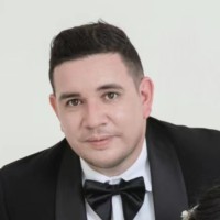 Renato Troya (雷纳托)
