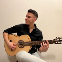 Aldo Likafi (aldolikafi_guitar)