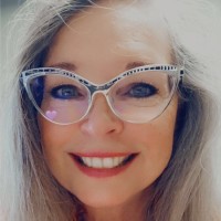 Roxanne Dennett