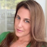 Victoria Ryan Brioc