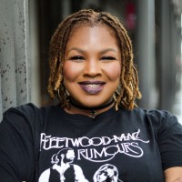 Dominique Campbell