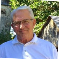 Larry Schmitt