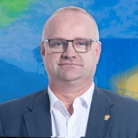 Tiago J. Albrecht