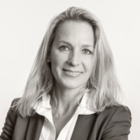 Dr. Michaela Harrer