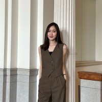 Elizabeth Yong