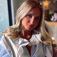 Louise Boucher - Elle Wine