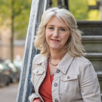 Yvonne Sanli-van Velzen