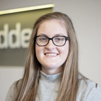 Roslyn Eade