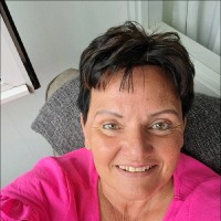 Yvonne Tuenter