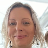 Kerrie Robertson