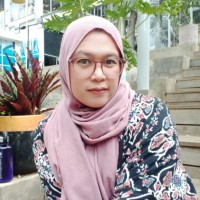 Iris Maharani
