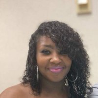 Shellylna Moore