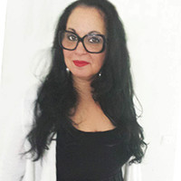 Queen of Crowdfunding - Ruth E. Hedges