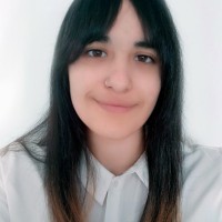 Melina Macarena Caviale López