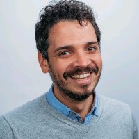 Jonathan M Hoarau