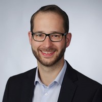 Dr. Patrick Voos
