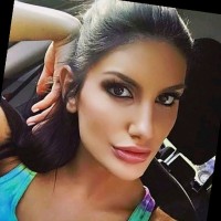 Karen Maria R