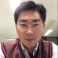 Wayne (Yan) Wang