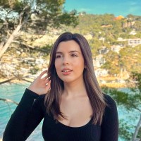 Marina Doblado Posa