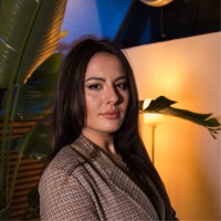 Albina Ç.
