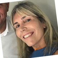 Andrea Barcellos d Arrochella