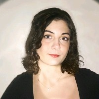 Ayça C.