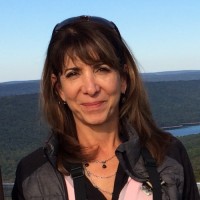 Stephanie Bills