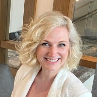 Karalyn Swanson, Mba
